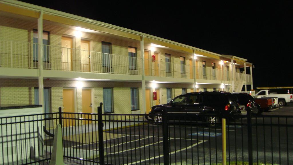Magnolia Inn Laurens ภายนอก รูปภาพ